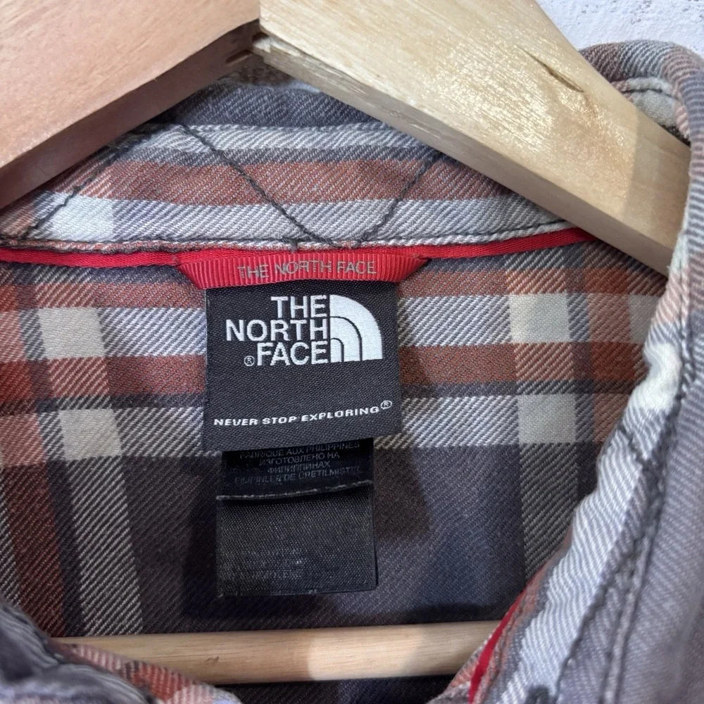 The North Face‎ Flannel Button Up Long Sleeve Shirt Men's Sz Small